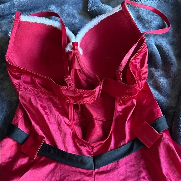 Fashion Nova Red and White Holiday Chemise - Picture 3 of 3